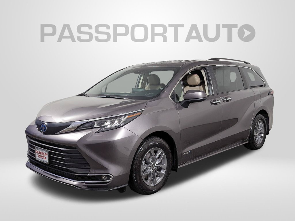 Used 2021 Toyota Sienna XLE w/ XLE Plus Package