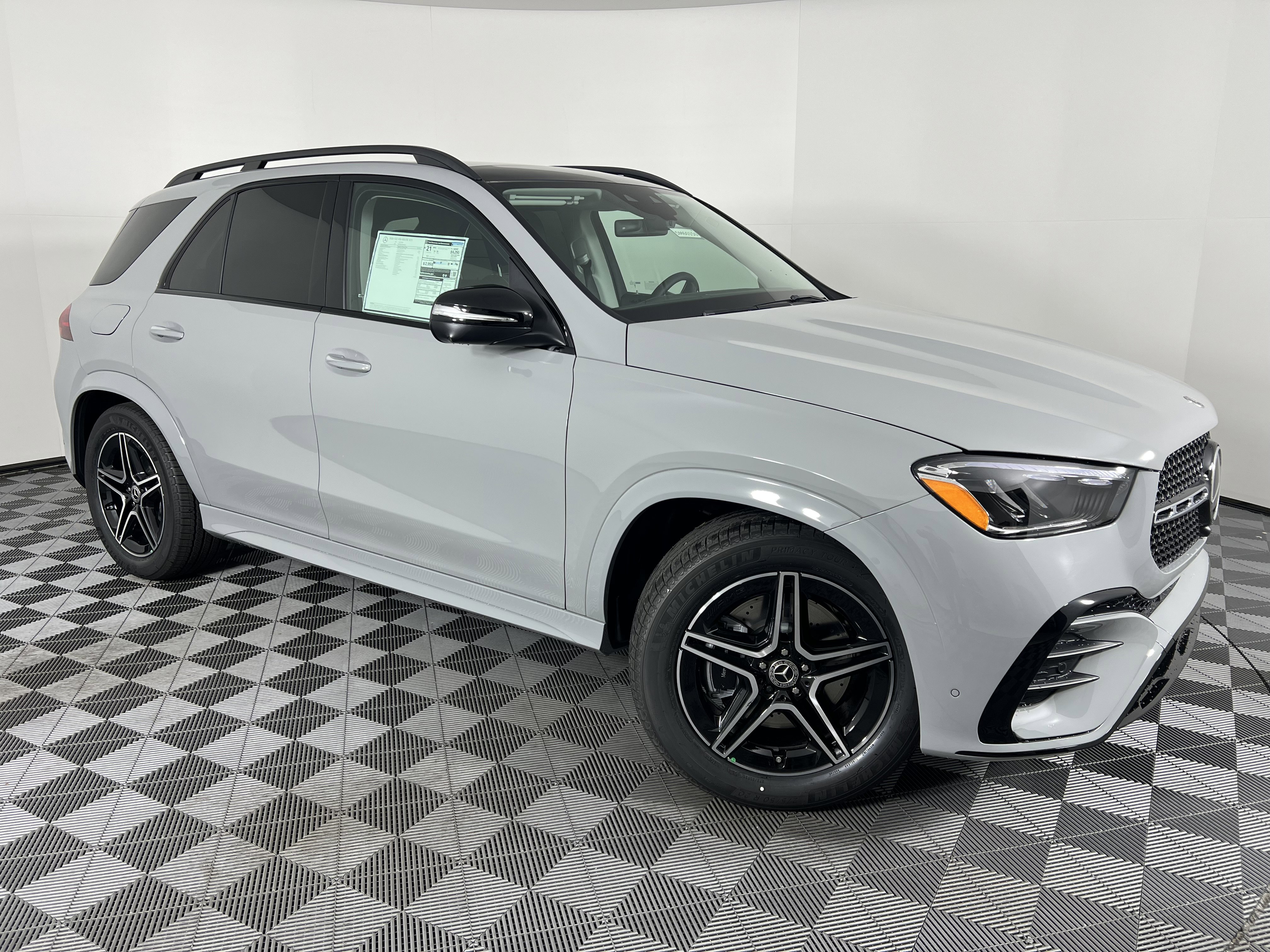 New 2026 Mercedes-Benz GLE 450 4MATIC image 2