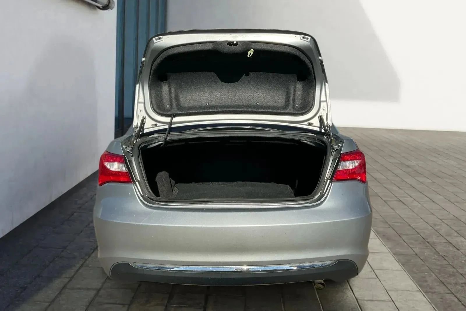 Used 2014 Chrysler 200 Touring image 20