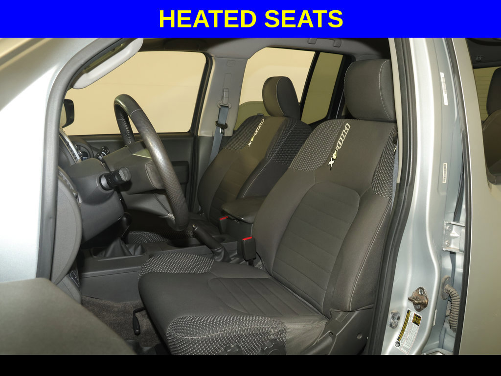 Used 2015 Nissan Xterra PRO-4X AWD/4WD image 2