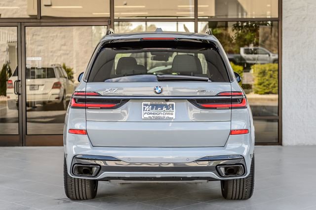 Used 2023 BMW X7 xDrive40i w/ M Sport Package image 8