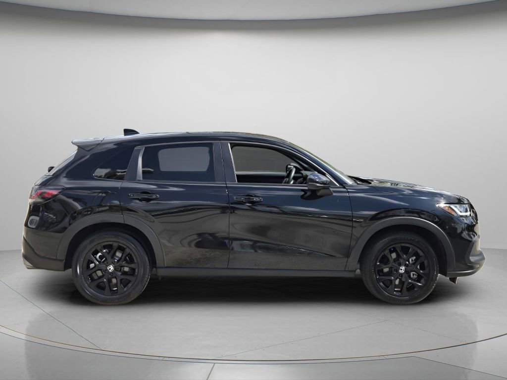 Certified 2023 Honda HR-V Sport image 3