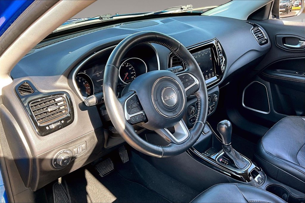 Used 2018 Jeep Compass Limited w/ Navigation Group FWD image 13