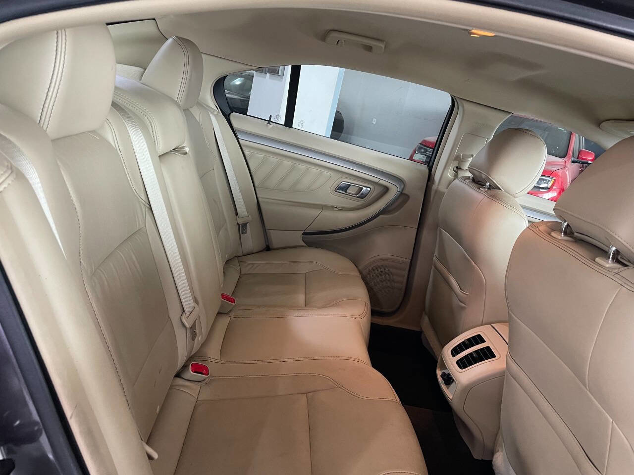 Used 2015 Ford Taurus SEL w/ Equipment Group 201A image 22