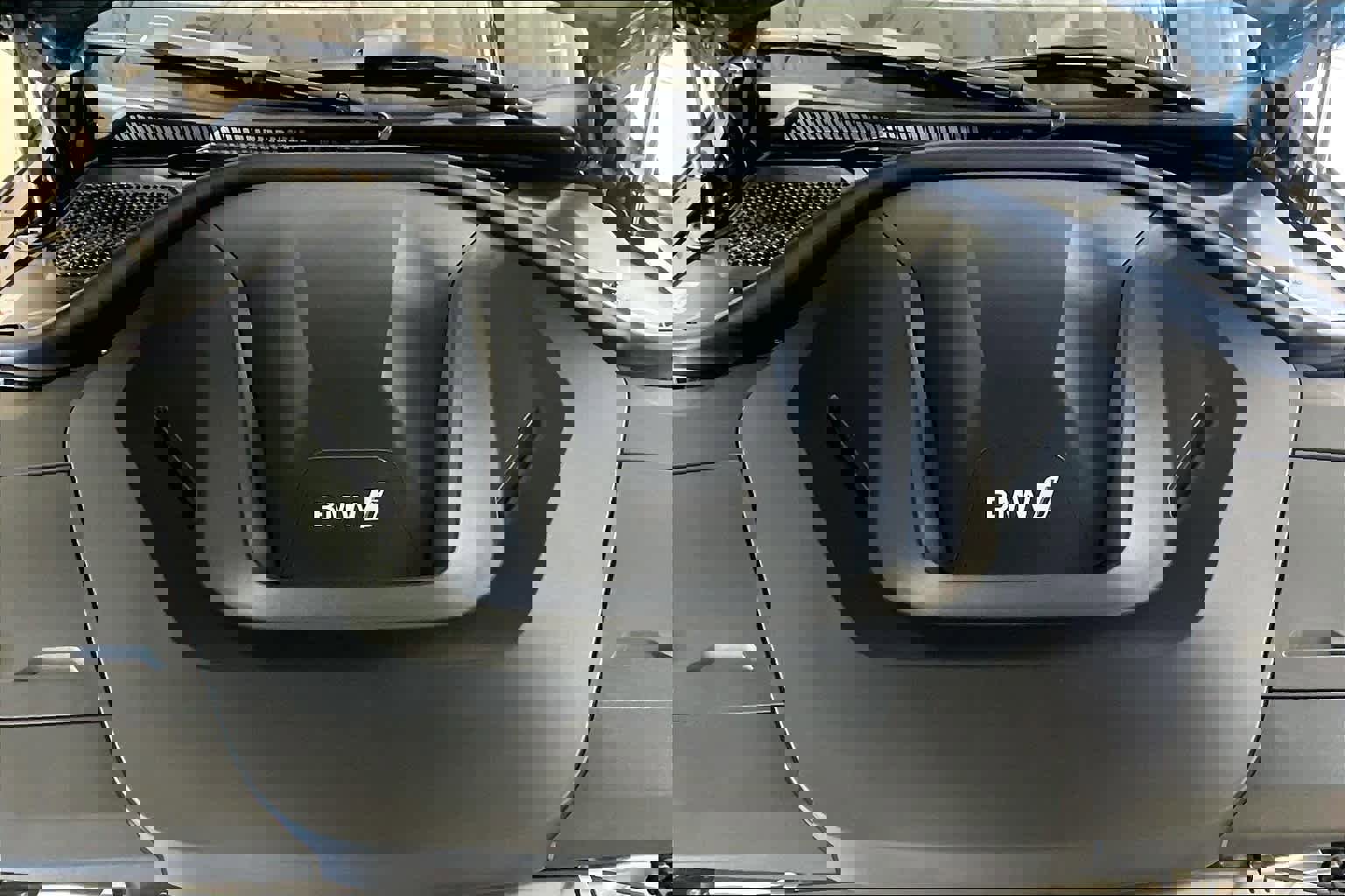 Used 2025 BMW i4 eDrive40 w/ Premium Package image 16