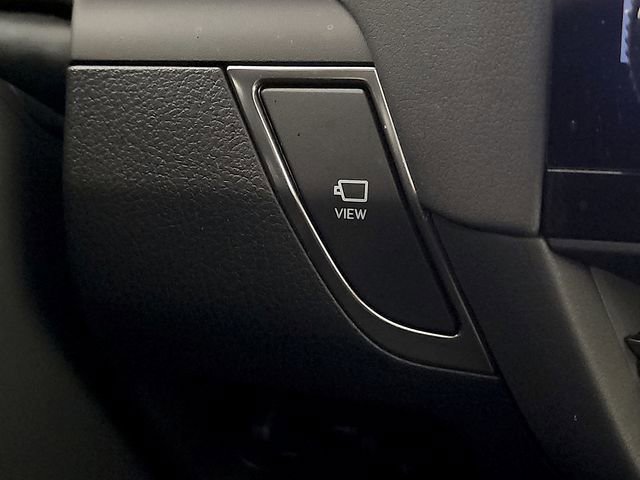 Used 2025 Lexus GX 550 w/ Accessory Package (2T) image 28