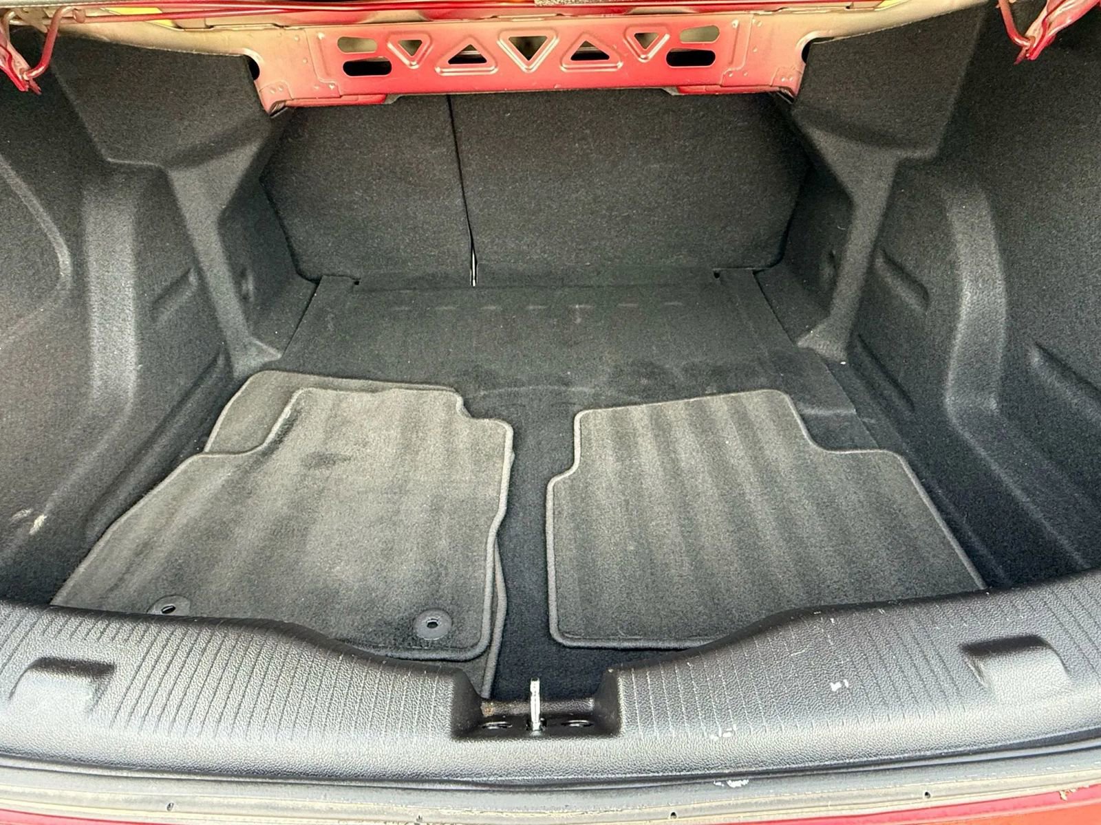 Used 2017 Chevrolet Cruze LT image 13