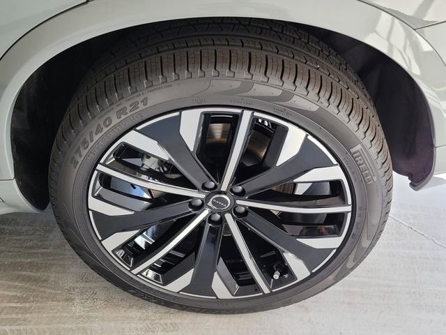 New 2026 Volvo XC90 B6 Ultra w/ Protection Package AWD/4WD image 6