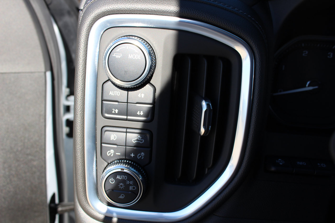 Used 2022 GMC Sierra 3500 Denali w/ Denali Ultimate Package image 58