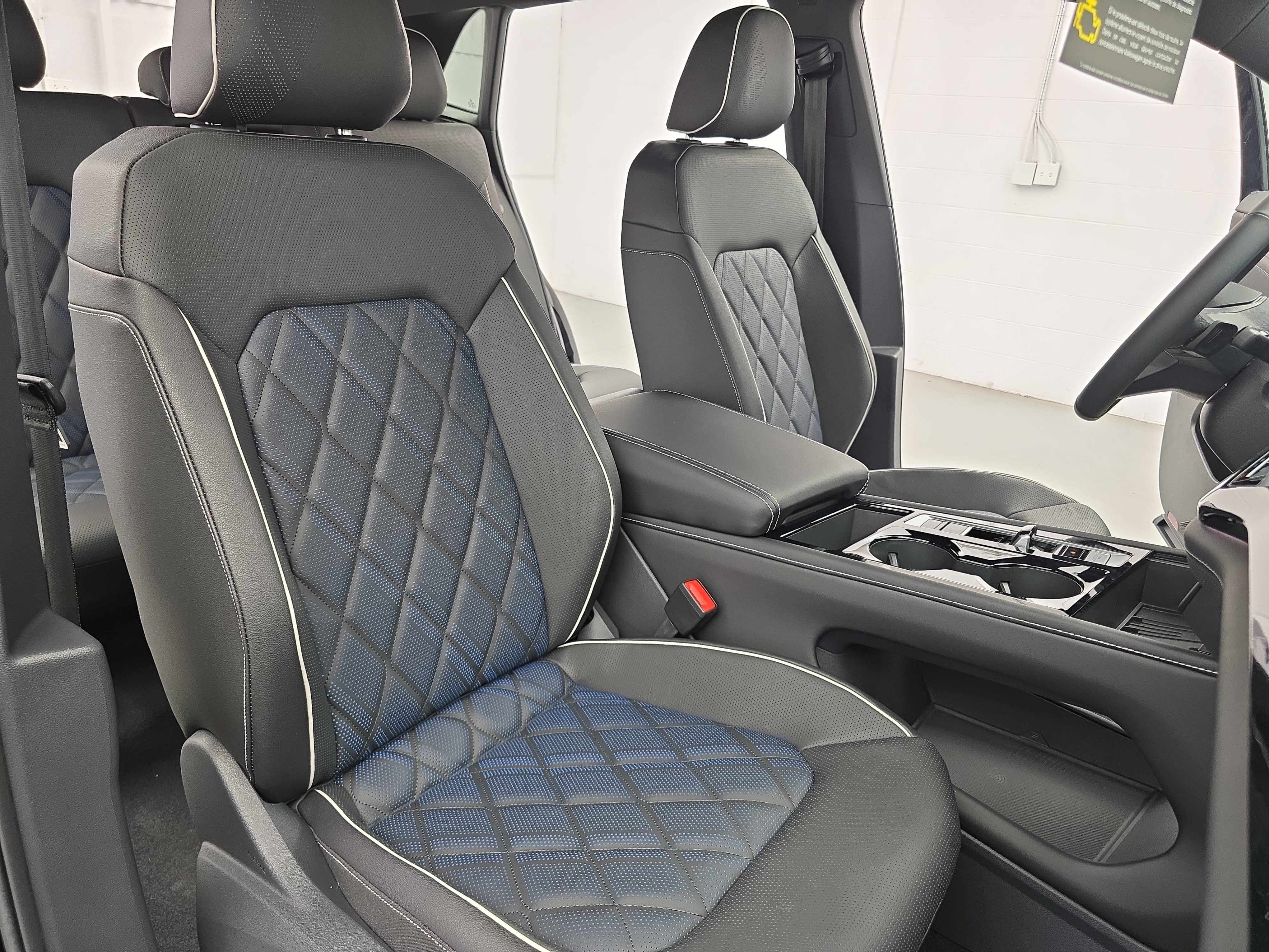 New 2026 Volkswagen Atlas Cross Sport SEL Premium R-Line AWD/4WD image 10