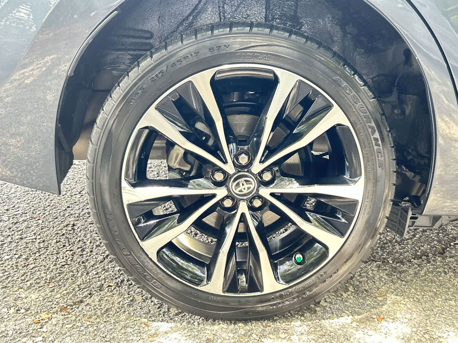 Used 2018 Toyota Corolla SE FWD image 5