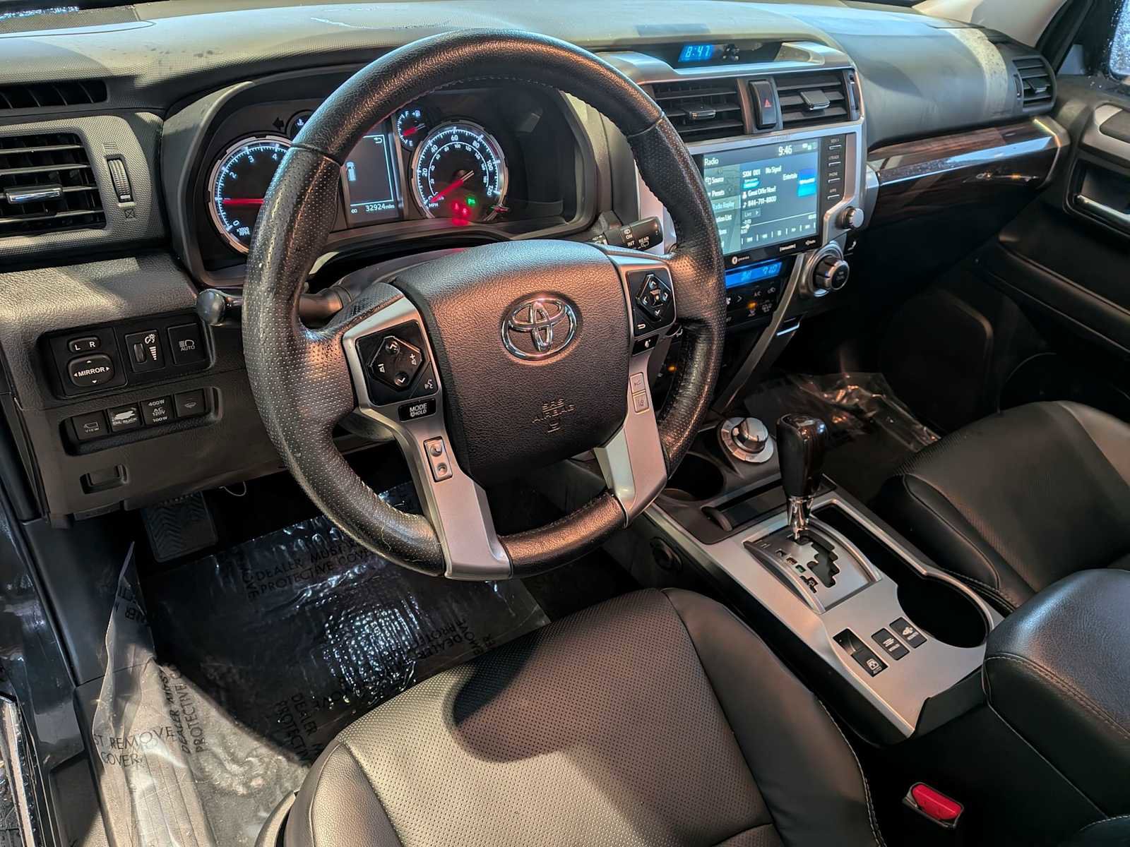 Used 2024 Toyota 4Runner Limited AWD/4WD image 2
