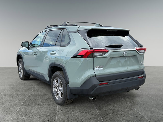 Certified 2022 Toyota RAV4 XLE w/ Convenience Package AWD/4WD image 4