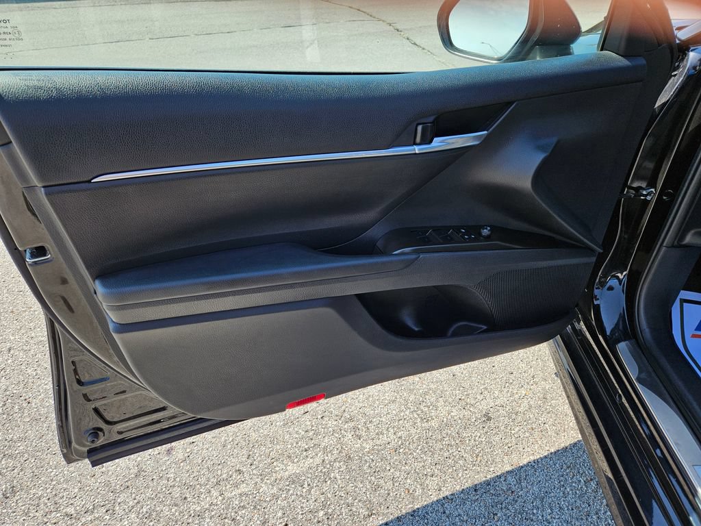 Used 2024 Toyota Camry SE FWD image 20