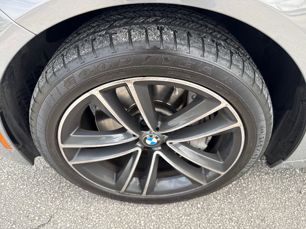 Used 2021 BMW 750i xDrive w/ Executive Package image 12