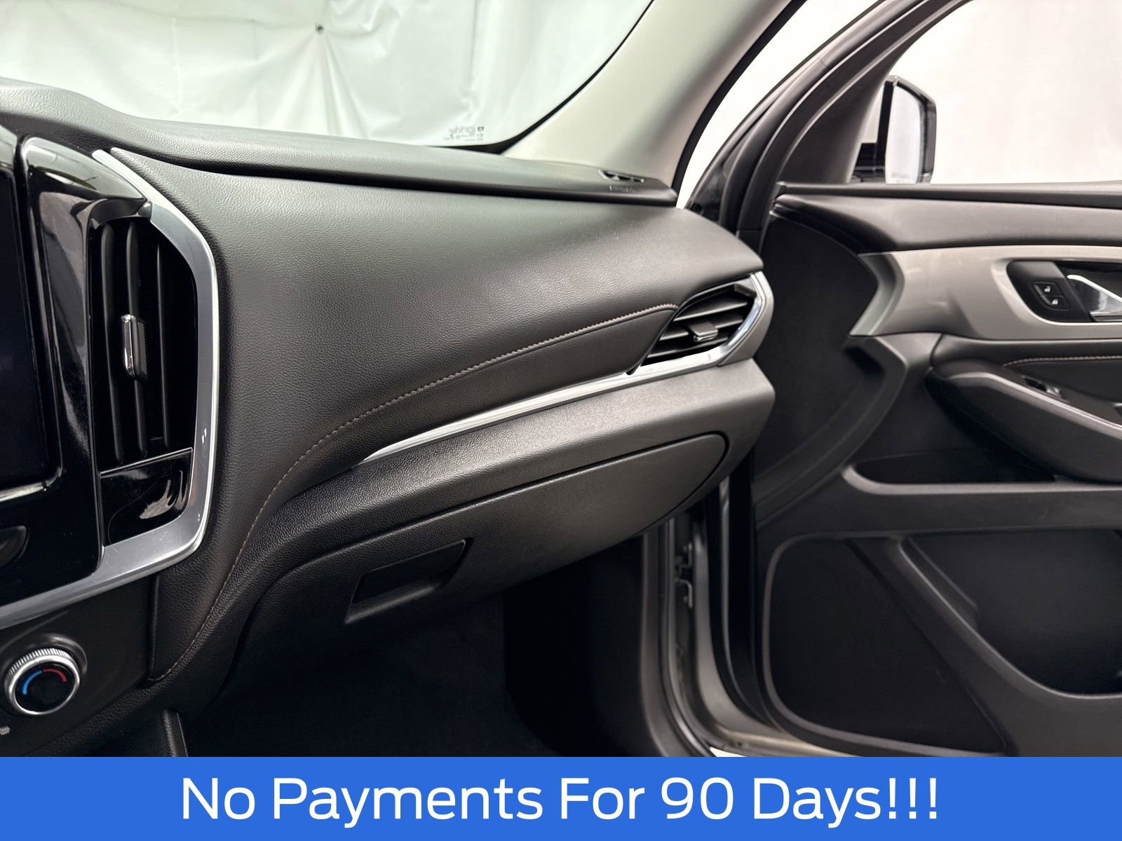 Used 2018 Chevrolet Traverse LT image 21