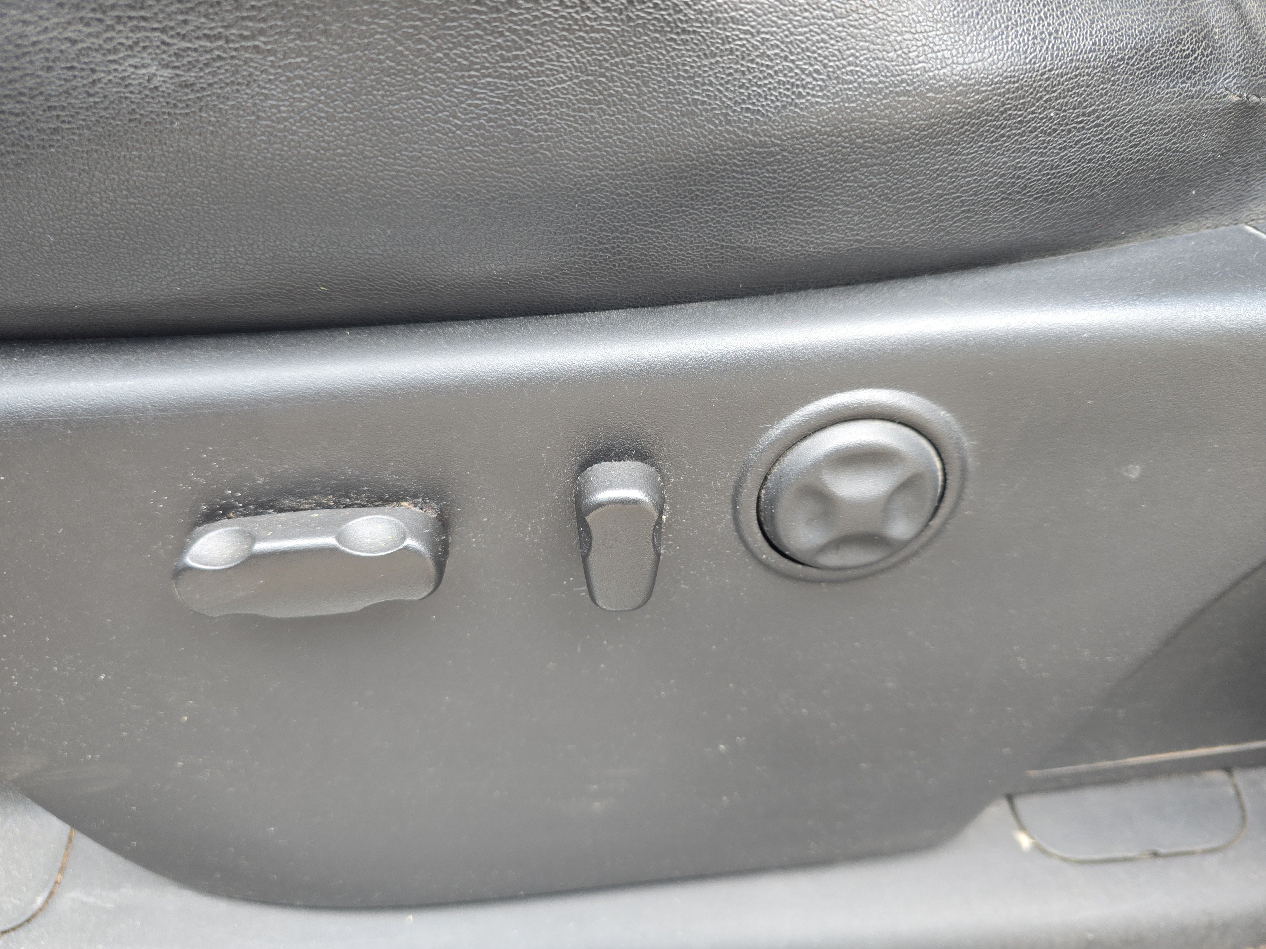 Used 2012 GMC Sierra 1500 Denali AWD/4WD image 17