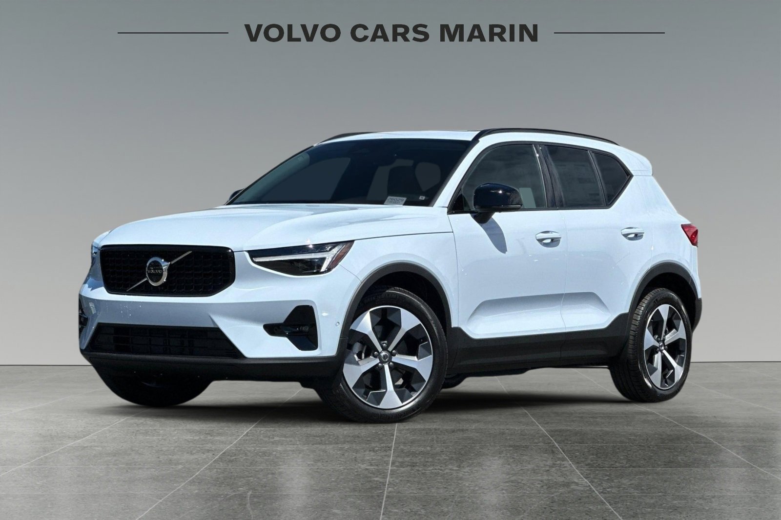 New 2026 Volvo XC40 B5 Plus w/ Protection Package Premier video 1