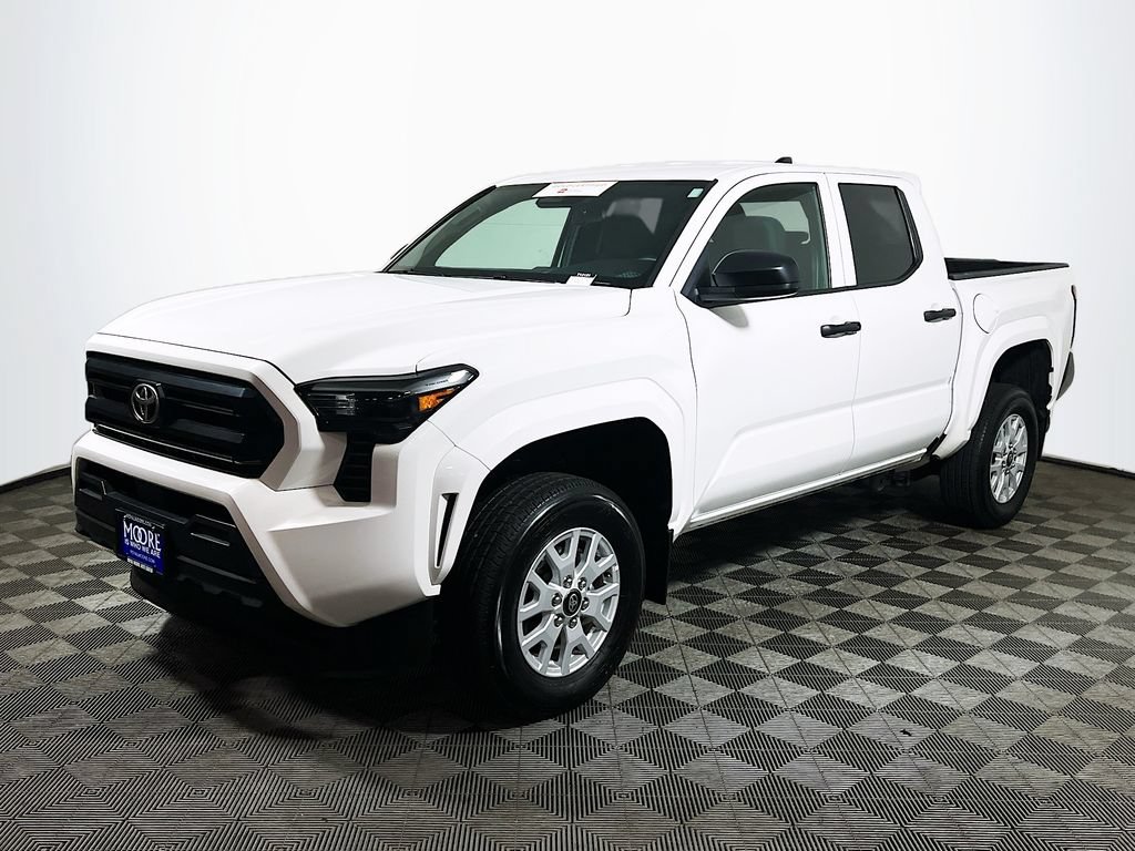 Certified 2024 Toyota Tacoma SR RWD image 3