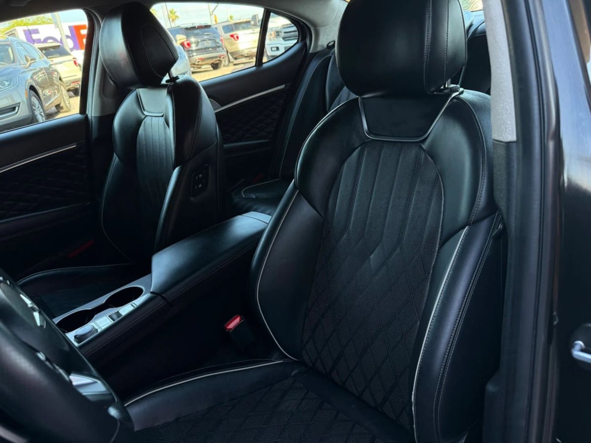 Used 2019 Genesis G70 3.3T Advanced w/ Prestige Package RWD image 42