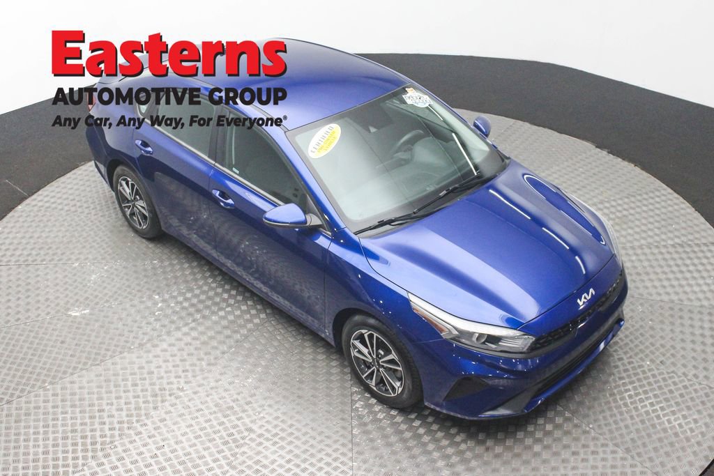 Used 2022 Kia Forte LXS w/ LXS Technology Package image 3