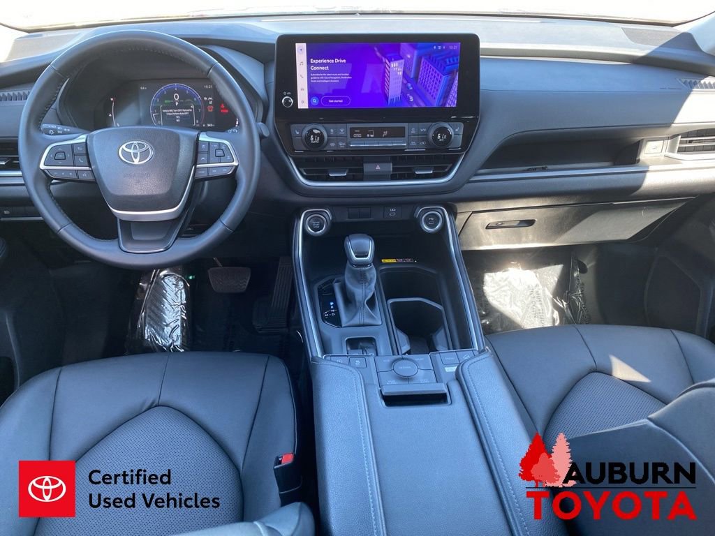 Used 2025 Toyota Grand Highlander AWD image 26
