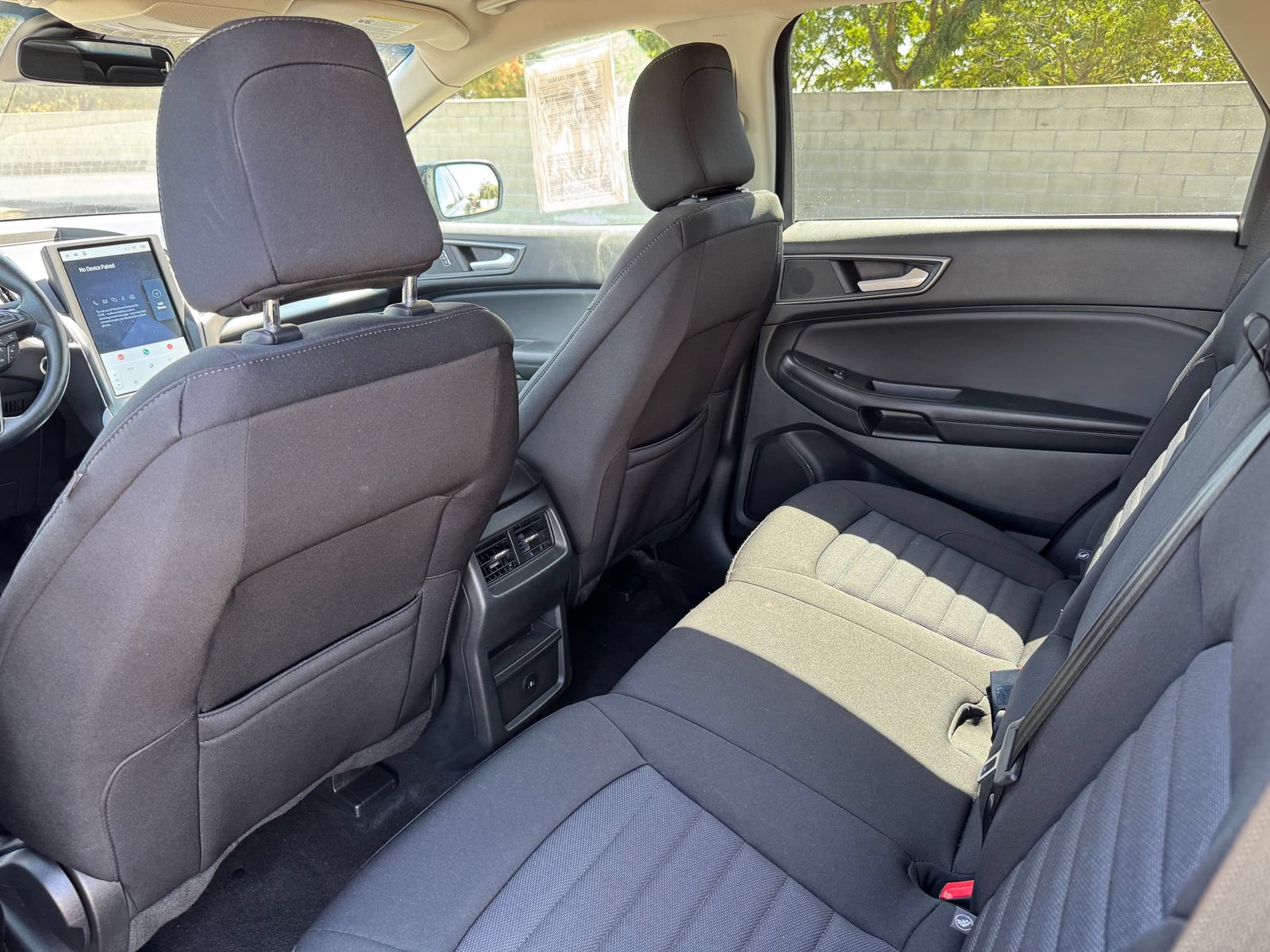 Used 2024 Ford Edge SE w/ Black Appearance Package AWD/4WD image 17