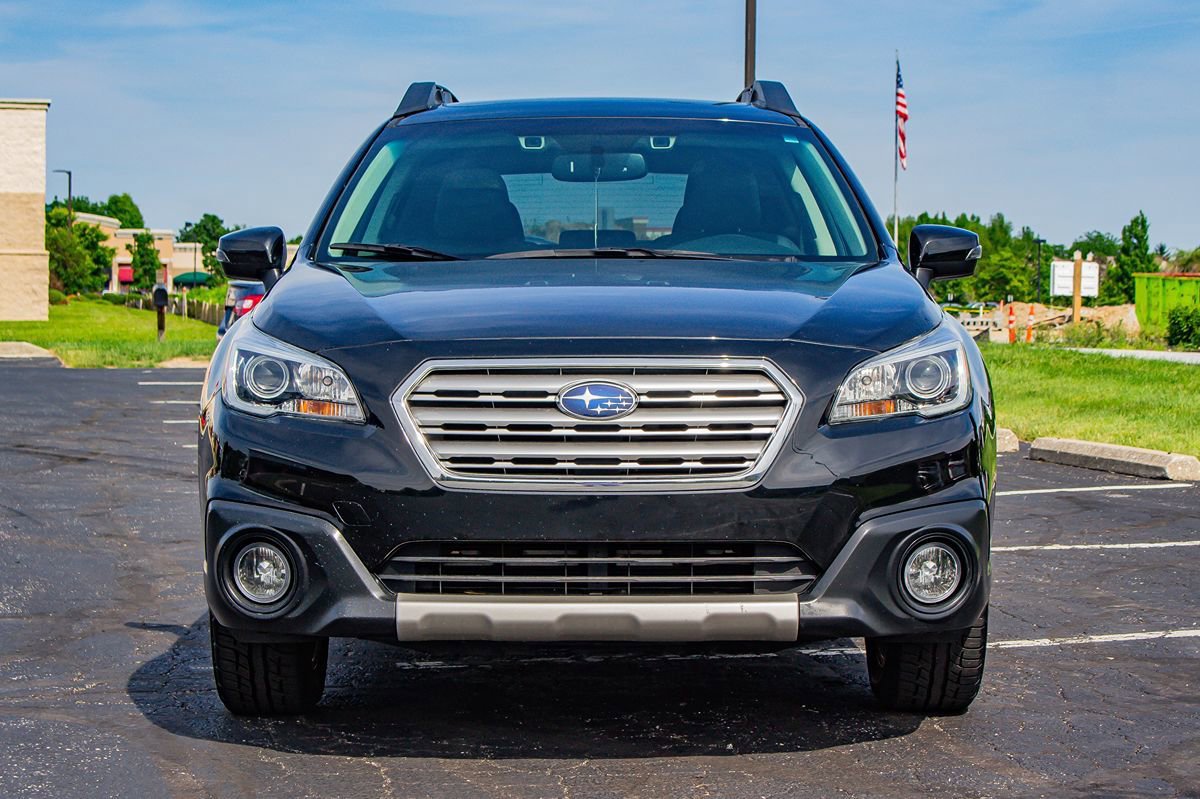Used 2016 Subaru Outback 2.5i Limited AWD/4WD image 2