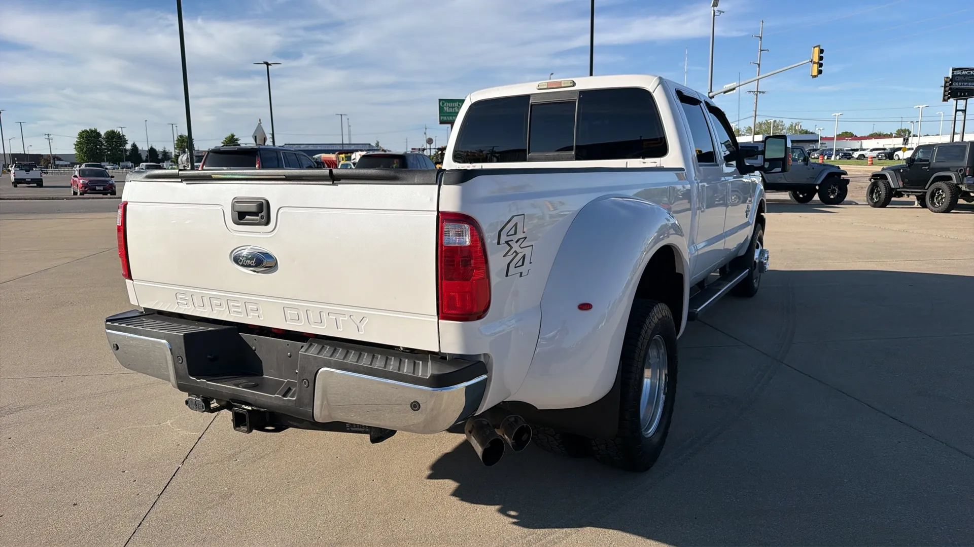 Used 2016 Ford F350 Lariat w/ Lariat Ultimate Package AWD/4WD image 24