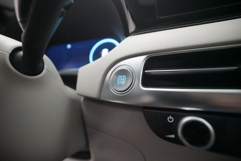 Used 2023 Hyundai Palisade Calligraphy w/ Winter Package image 32