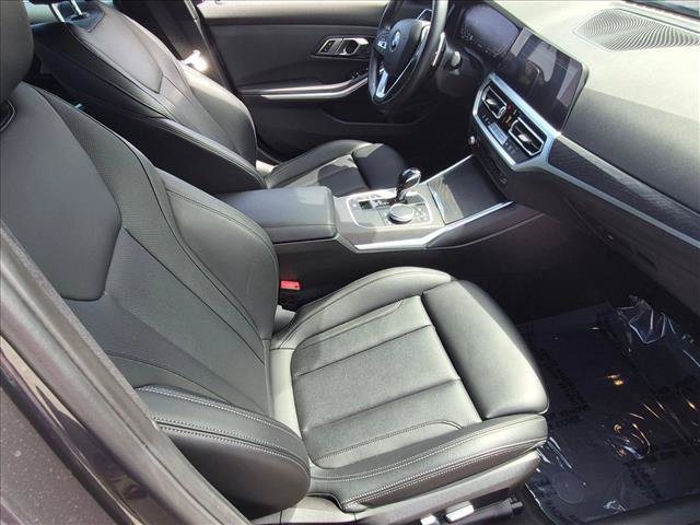 Used 2022 BMW 330i Sedan w/ Driving Assistance Package RWD image 22