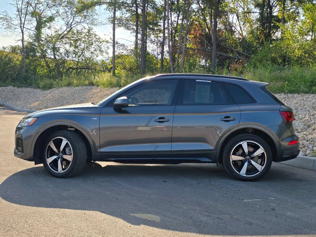 Certified 2023 Audi Q5 2.0T Premium Plus w/ Premium Plus Package AWD/4WD image 3