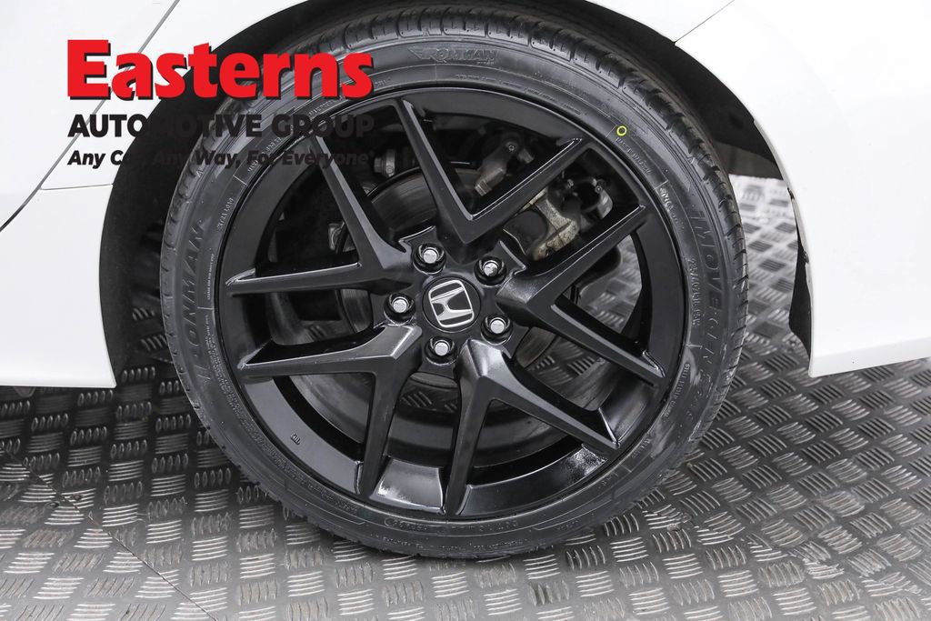 Used 2023 Honda Civic Sport image 32