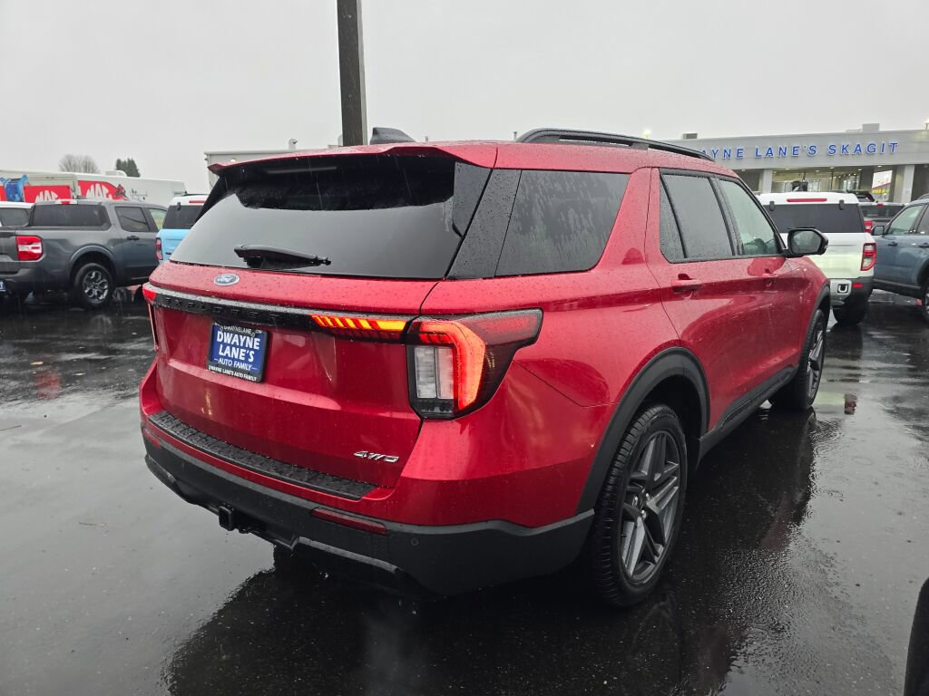 New 2025 Ford Explorer ST-Line w/ ST-Line Street Pack image 5