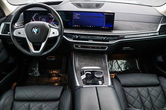 Used 2024 BMW X7 xDrive40i image 24
