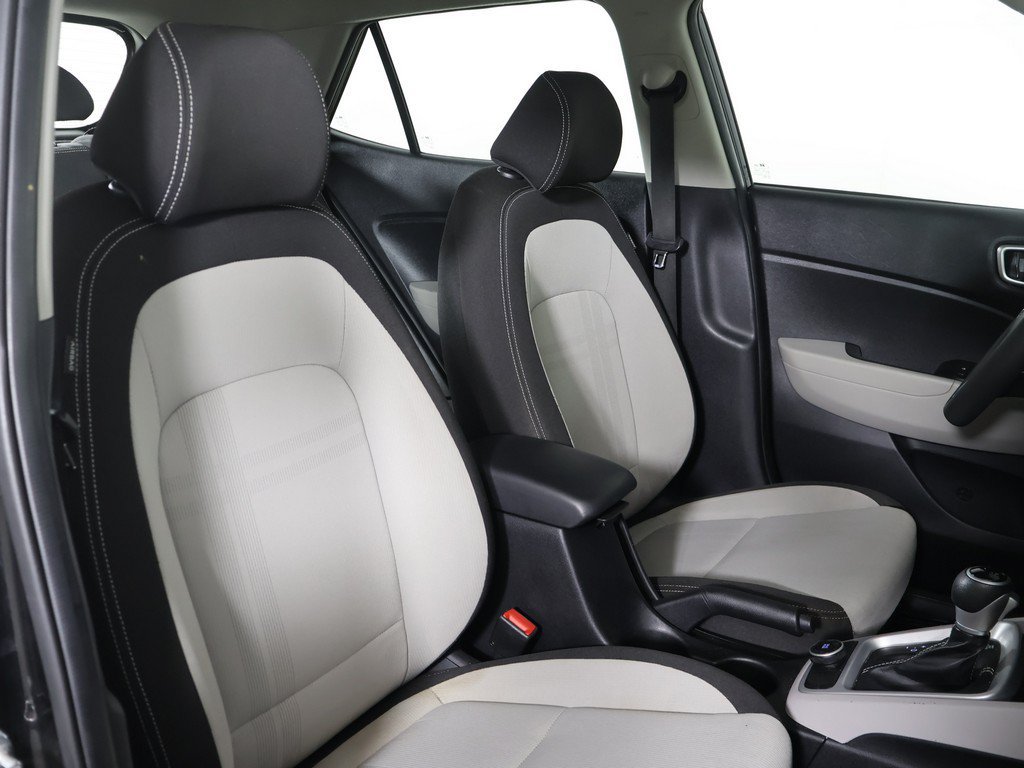 Used 2020 Hyundai Venue SEL FWD image 23