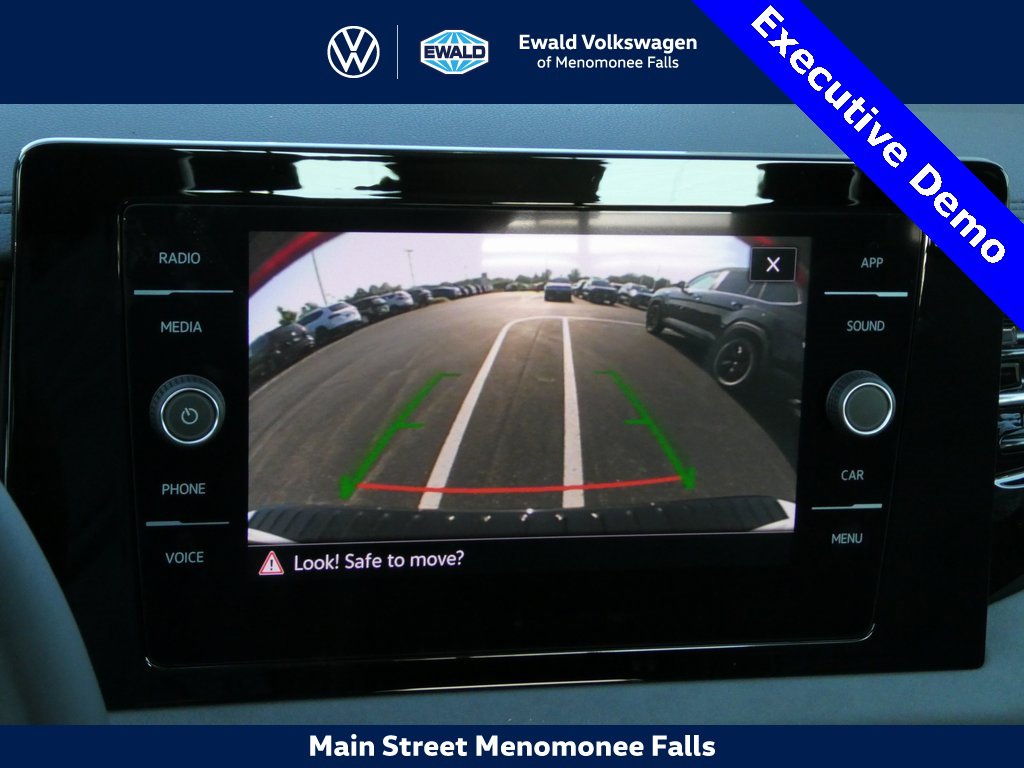 New 2025 Volkswagen Jetta SE image 7