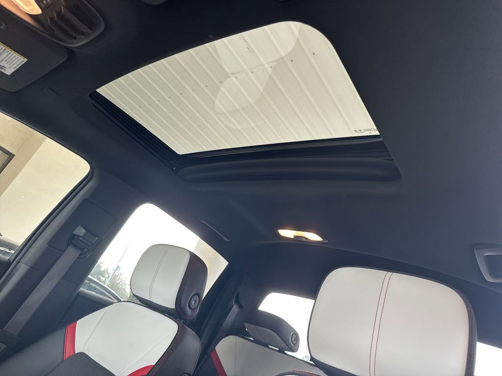 Used 2024 GMC Canyon AT4X image 27