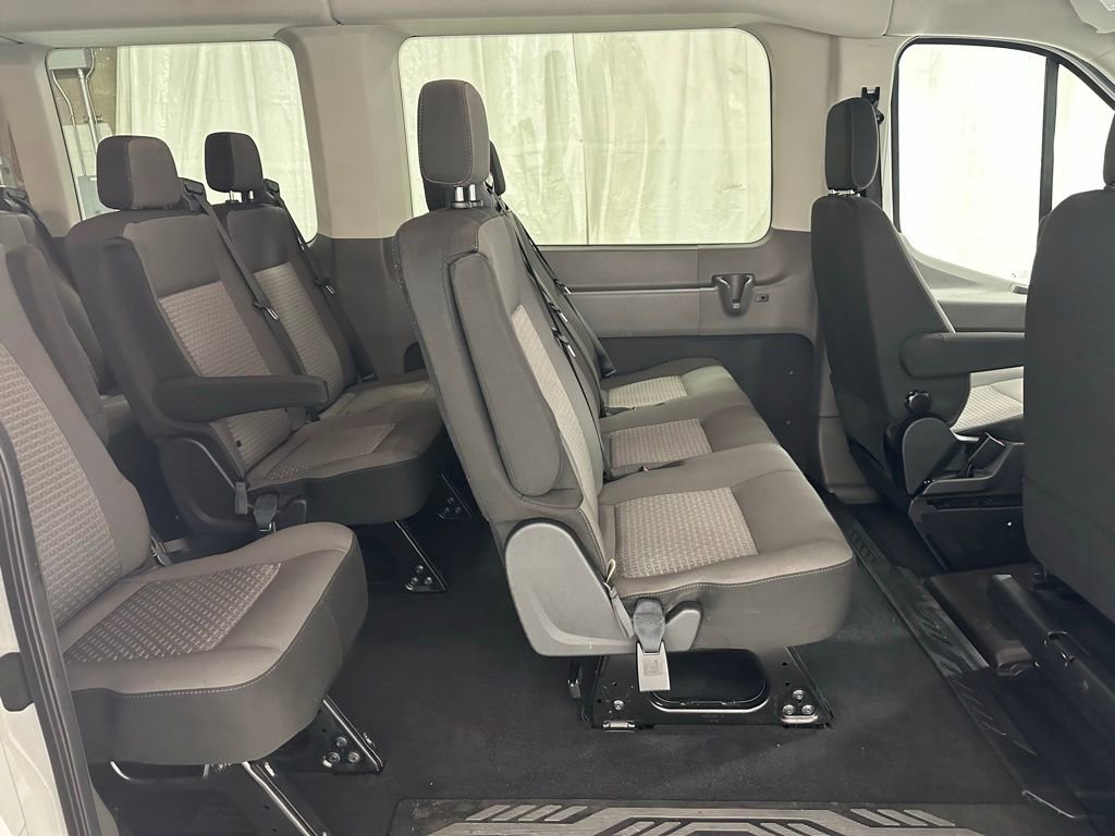 Used 2024 Ford Transit 350 XLT image 41