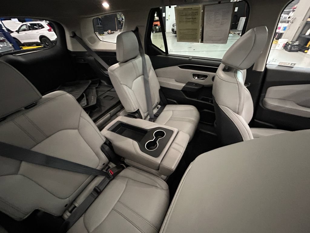 Certified 2023 Honda Pilot Touring image 18