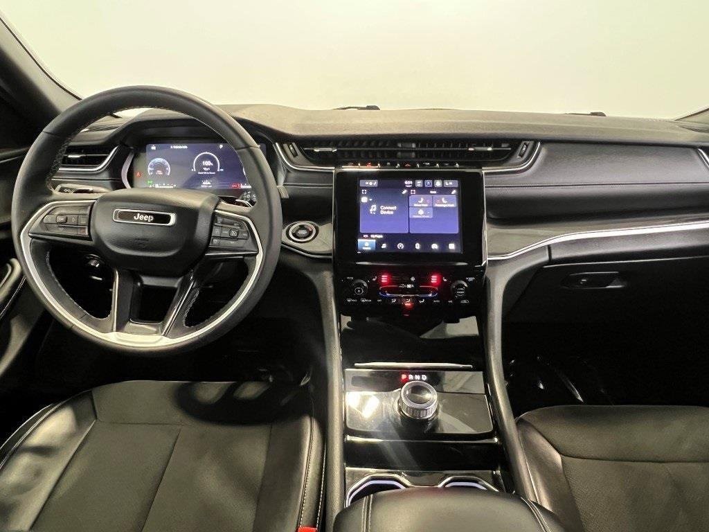 Used 2023 Jeep Grand Cherokee Altitude image 19