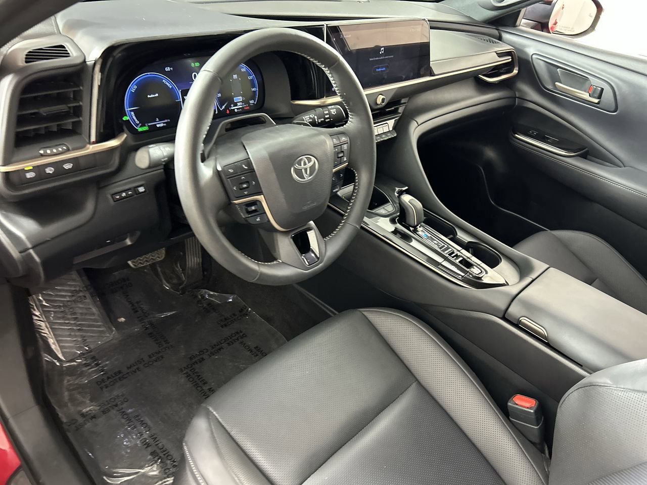 Used 2025 Toyota Crown Signia w/ Advanced Technology Package AWD/4WD image 12