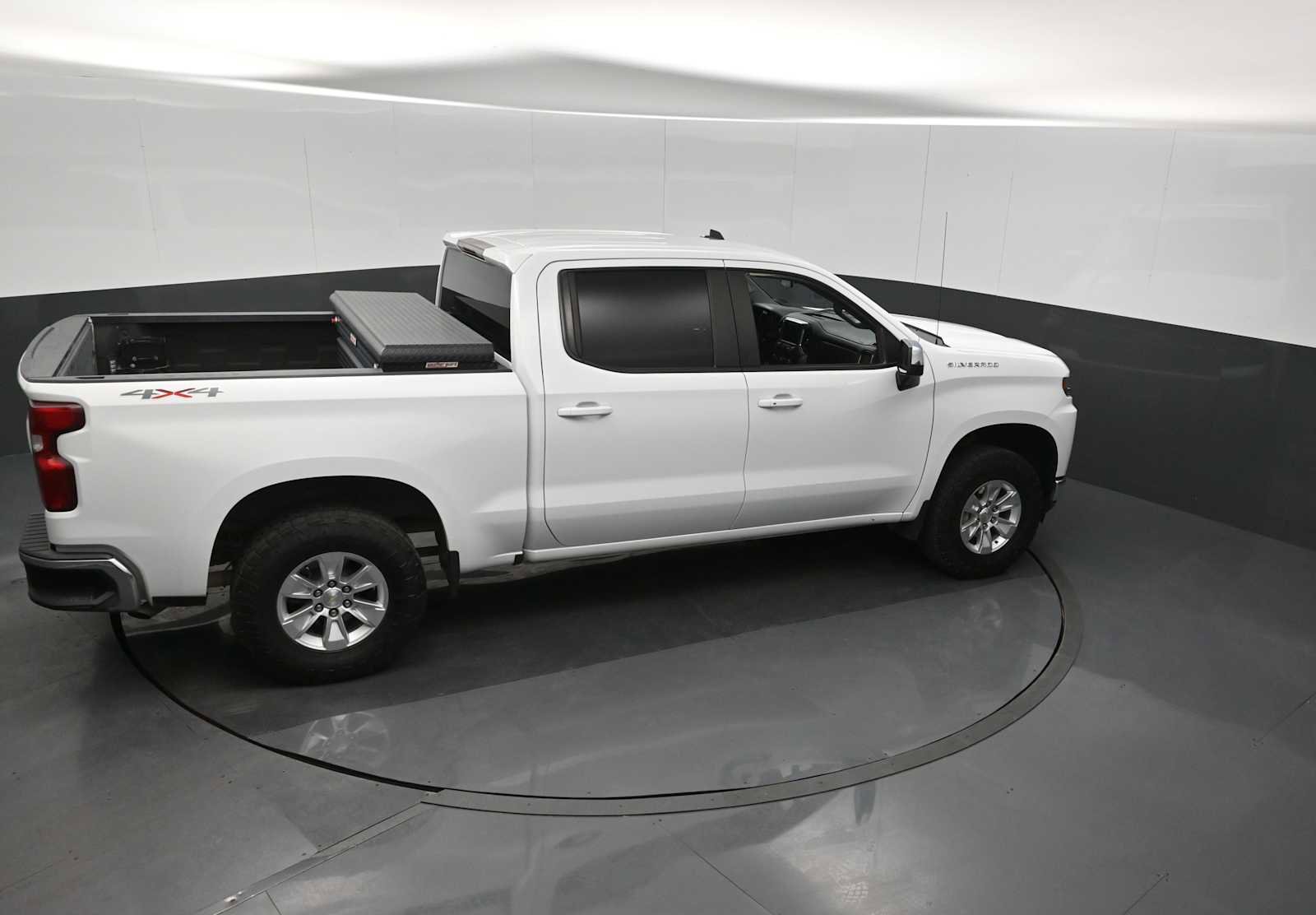 Used 2020 Chevrolet Silverado 1500 LT w/ Convenience Package image 16