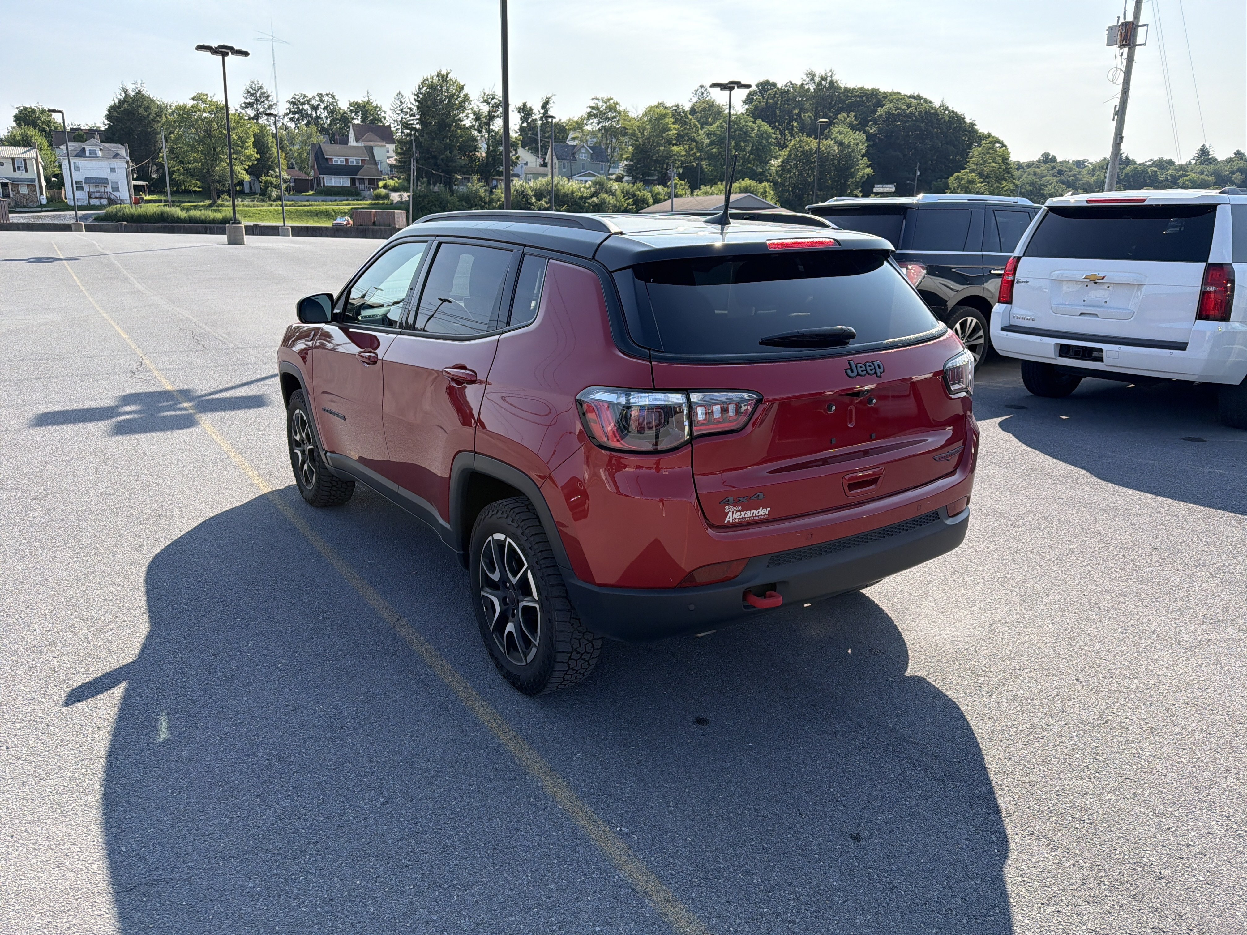 Used 2025 Jeep Compass Trailhawk AWD/4WD video 4