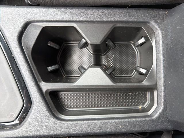 Used 2023 Volkswagen Taos SE w/ Black Wheel Package FWD image 33