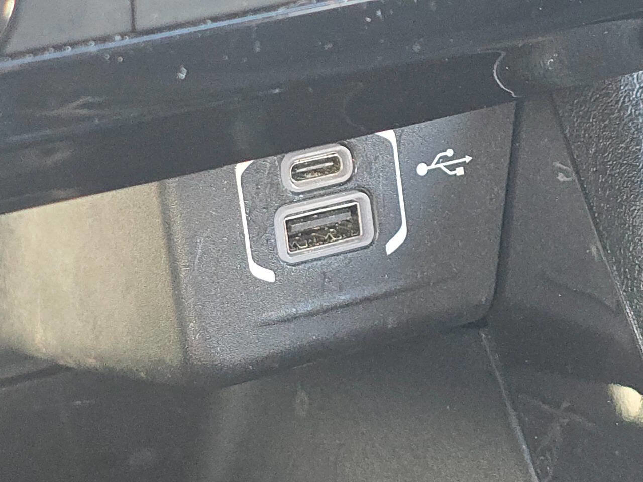 Used 2022 Jeep Compass Latitude image 16