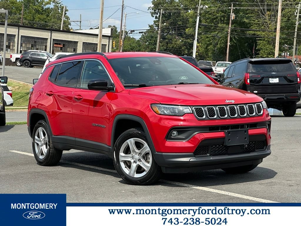 Used 2023 Jeep Compass Latitude w/ Convenience Group