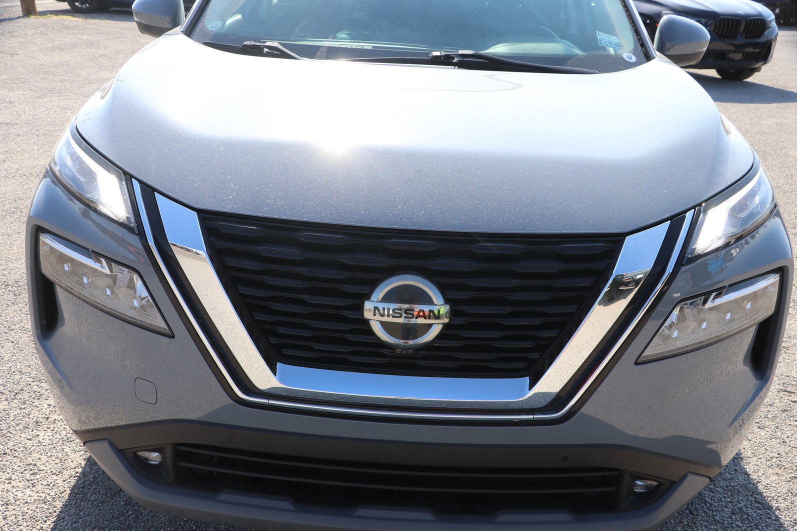Used 2021 Nissan Rogue SL w/ Premium Package AWD/4WD image 2