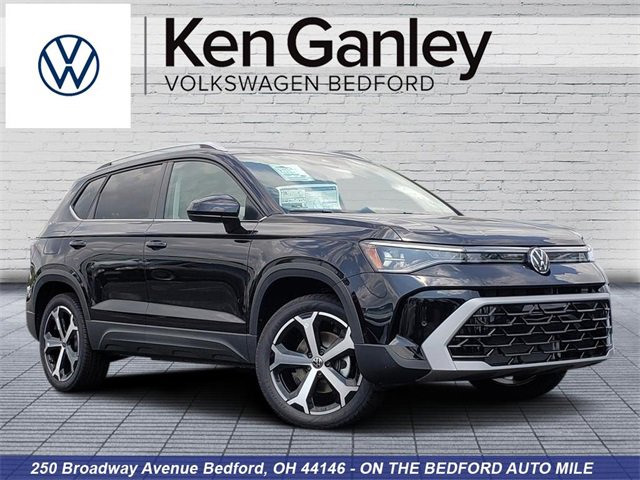 New 2025 Volkswagen Taos SEL image 1
