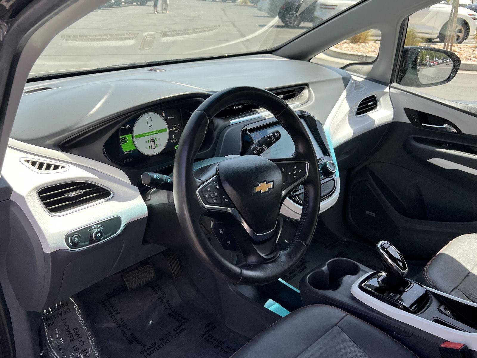 Used 2018 Chevrolet Bolt Premier w/ Driver Confidence II Package FWD image 27